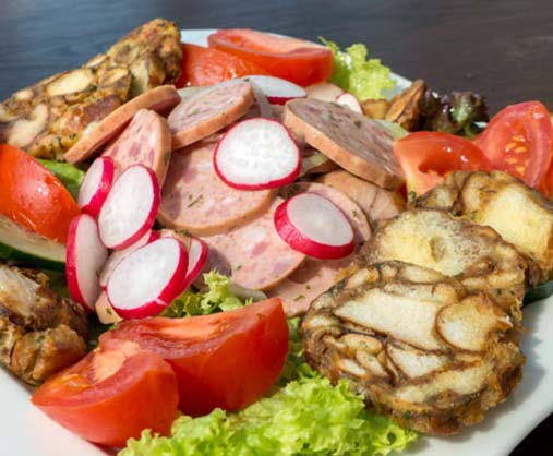 Brezenknödel-Salat